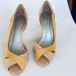 BCBG heels